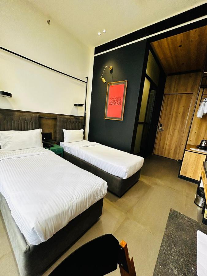 Ibiza Hotel Ahmedabad Eksteriør bilde